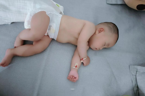 武汉供卵包生男孩1岁半宝宝早教学哪些